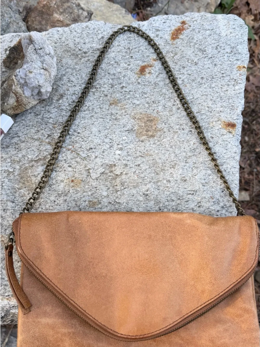 VERY VINTAGE J. Crew Tan Leather Envelope Clutch with Brass Chain